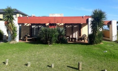 Duplex a metros del mar- Un lugar ideal para aquellos que buscan cercanía al mar y a la ciudad.