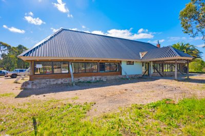 Chajá - Local comercial- Ideal para restaurant gastronómico, entre otras opciones.  