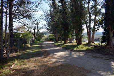 Excelente lote frente a Ruta 10, a metros del mar, un lugar ideal para vivir todo el año 