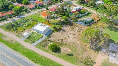 Te1551- Terreno frente al mar, con inmejorables vista al mar y al cerro. Podes comenzar tu proyecto de vida.