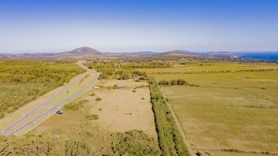 Te1560- Terreno en venta en un lugar sereno, vista a las sierras y a minutos de Piriapolis 