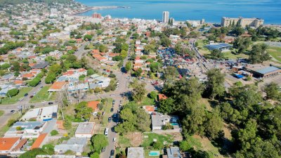 Te1574- A minutos del centro de Piriapolis- Su entornosereno y agradable 