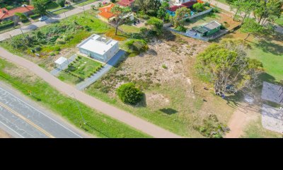 Te1551- Terreno frente al mar, con inmejorables vista al mar y al cerro. Podes comenzar tu proyecto de vida.