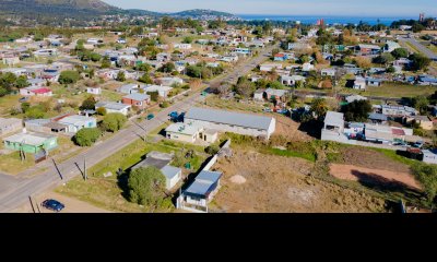 Te1582- Terreno ubicado en Pueblo Obrero, zona en constante crecimiento, predio esquina, cercado, ideal para todo tipo de proyecto