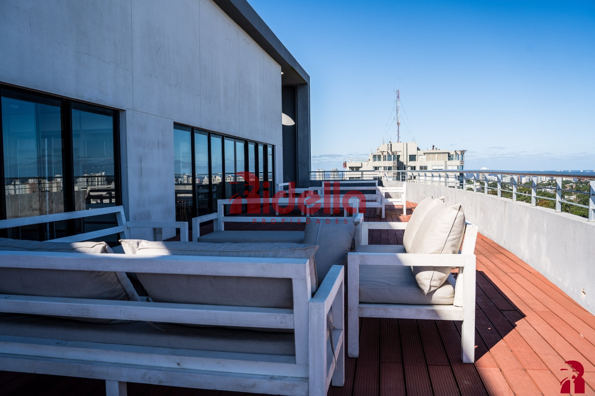 Apartamento ID.557 - Apartamento en venta 4 dormitorios, Roosvelt, Punta del Este