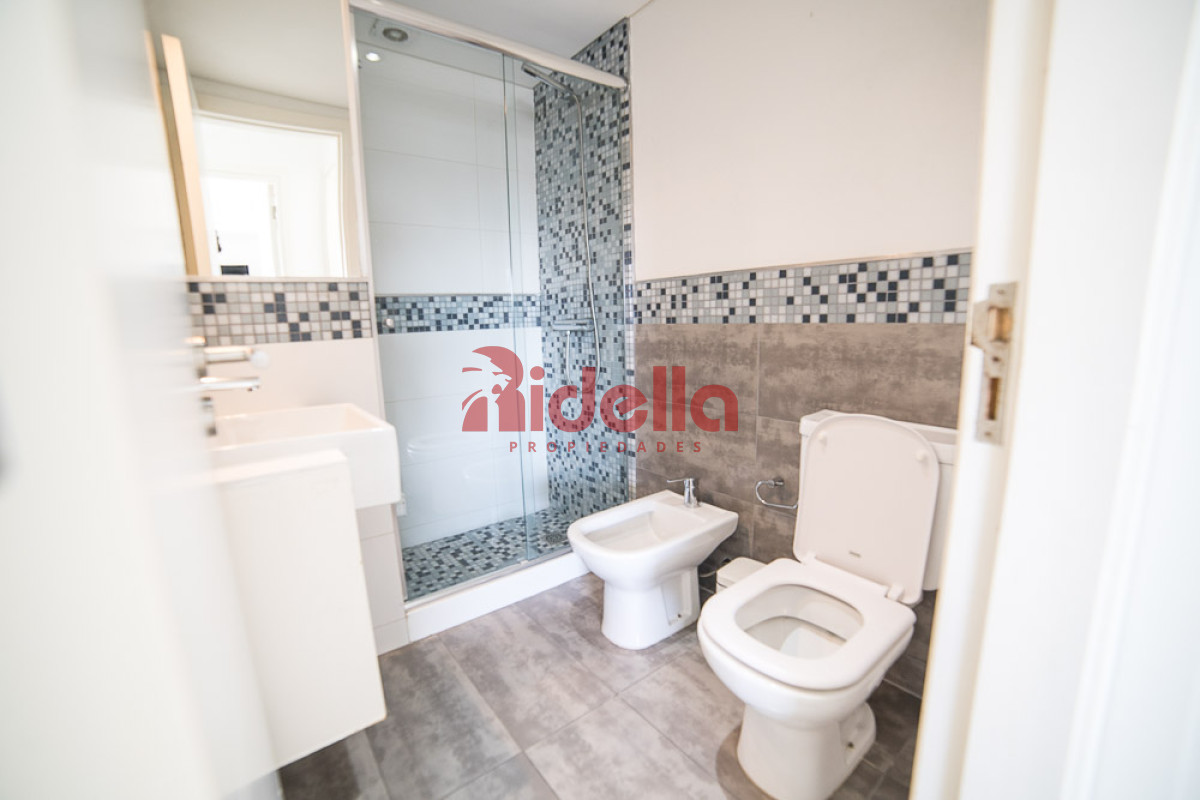 Apartamento ID.579 - Apartamento en Venta, Edificio Arenas del Mar, Playa Brava, Punta del Este