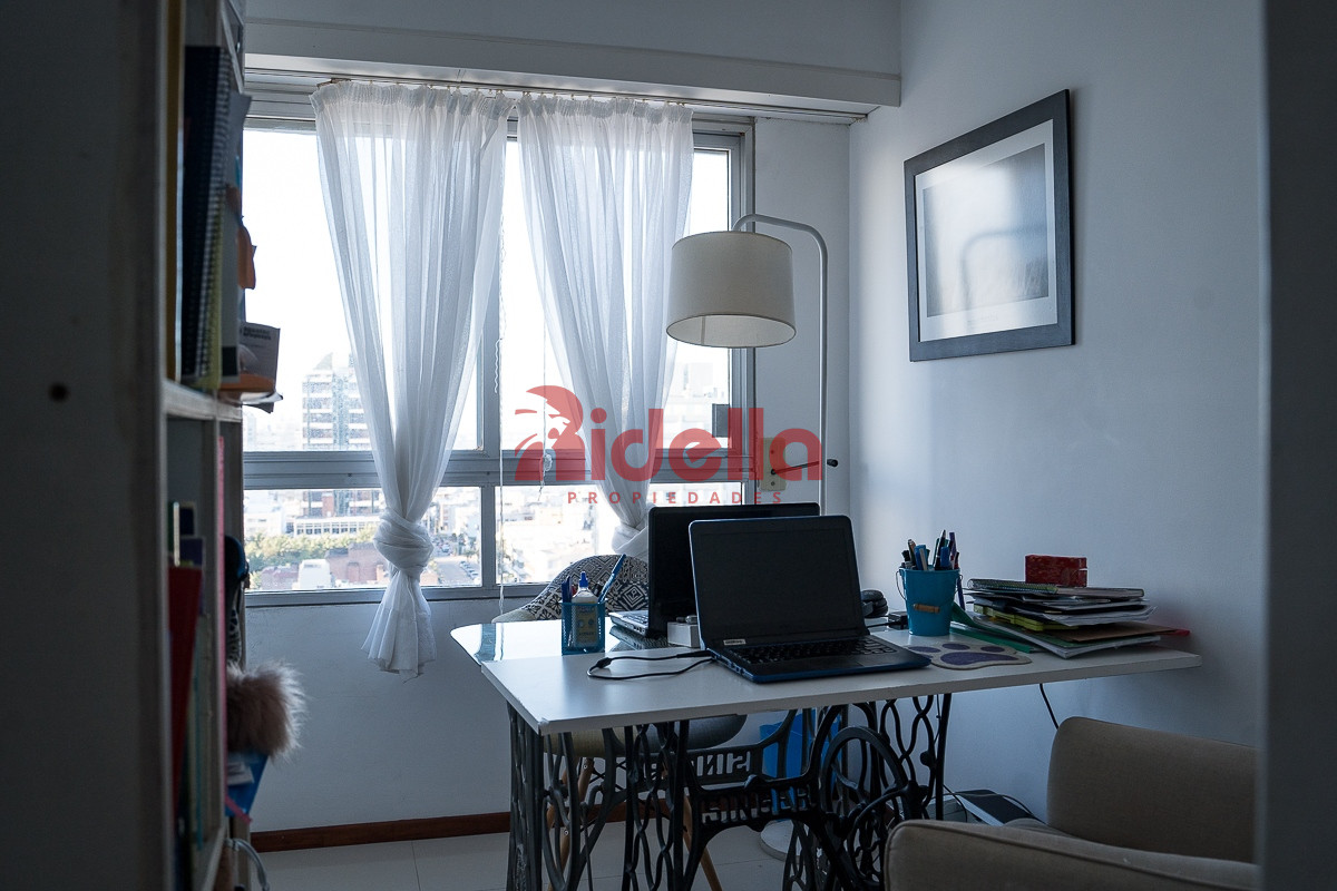 Apartamento ID.460 - Venta de Apartamento 3 dormitorios + servicio en Península, Punta del Este