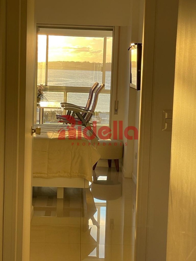 Apartamento ID.517 - Venta de Apartamento 3 dormitorios en Torre Triangulo, Punta del Este