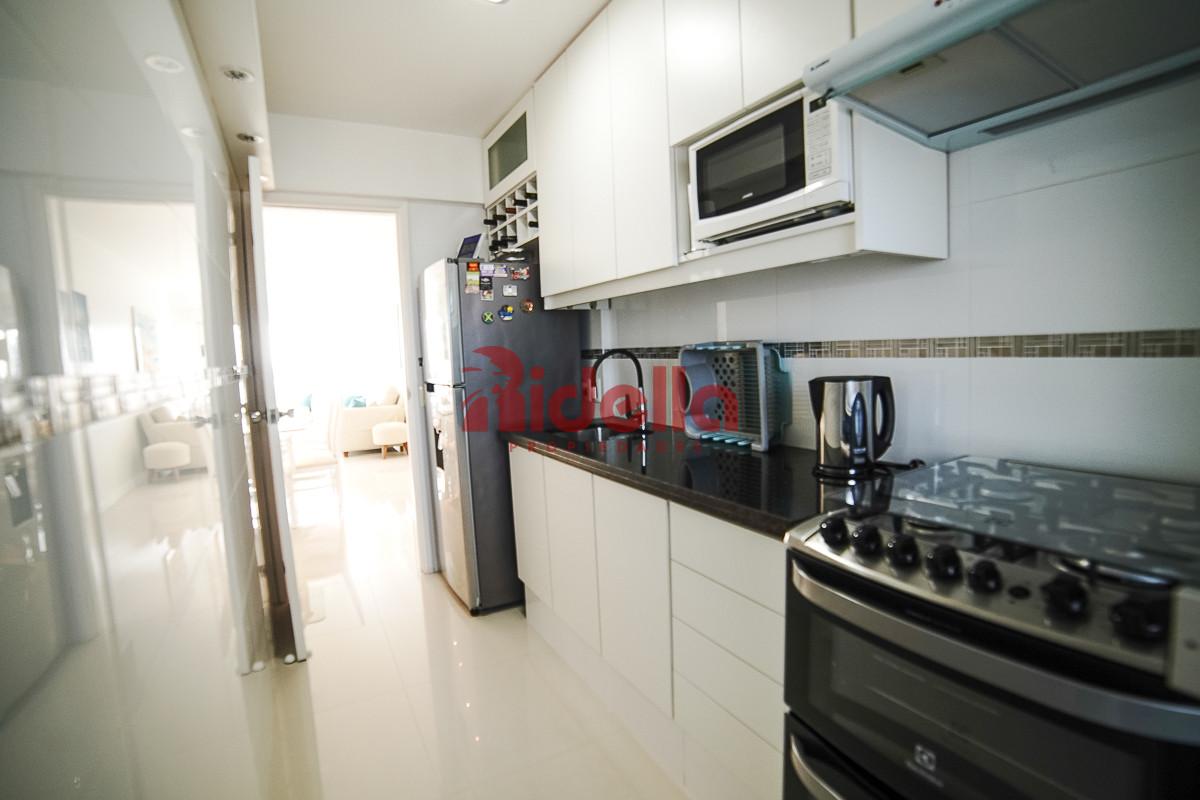 Apartamento ID.517 - Venta de Apartamento 3 dormitorios en Torre Triangulo, Punta del Este