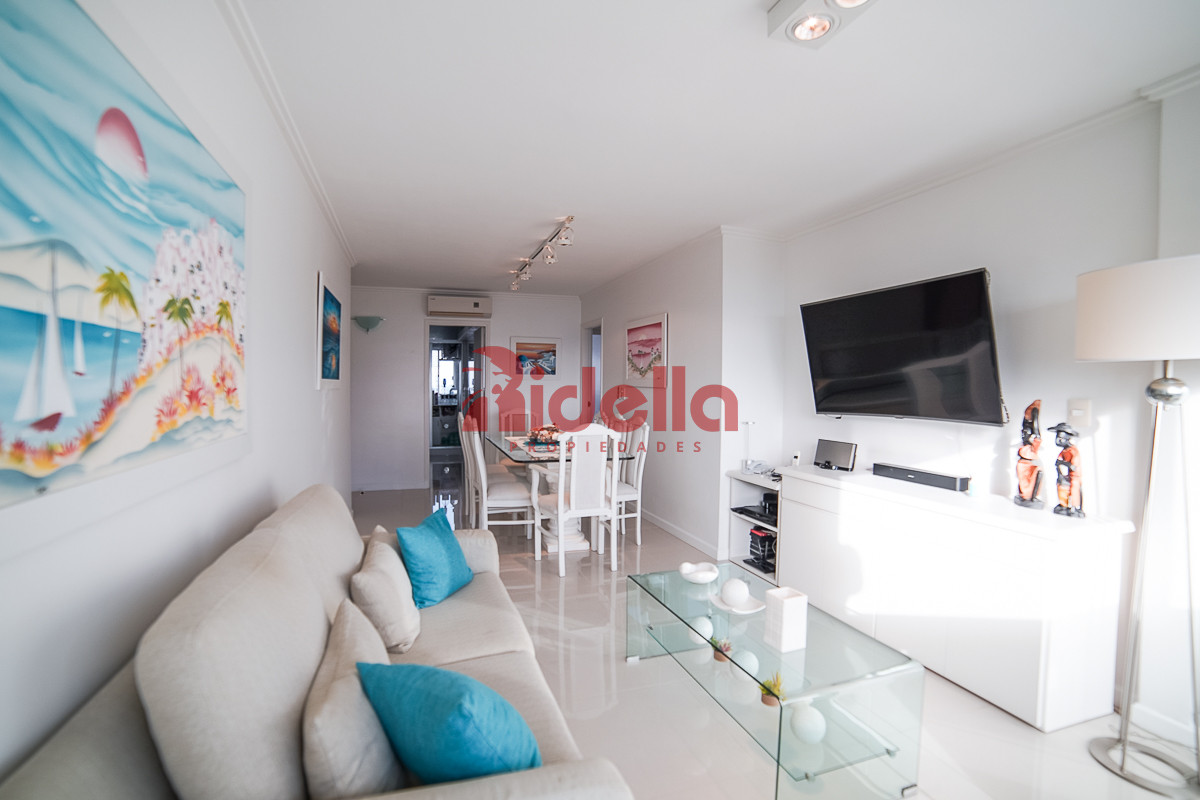 Apartamento ID.517 - Venta de Apartamento 3 dormitorios en Torre Triangulo, Punta del Este