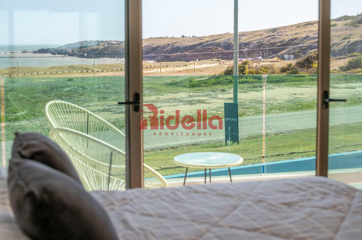 Apartamento ID.560 - Venta de Apartamento de 2 dormitorios, Punta Ballena