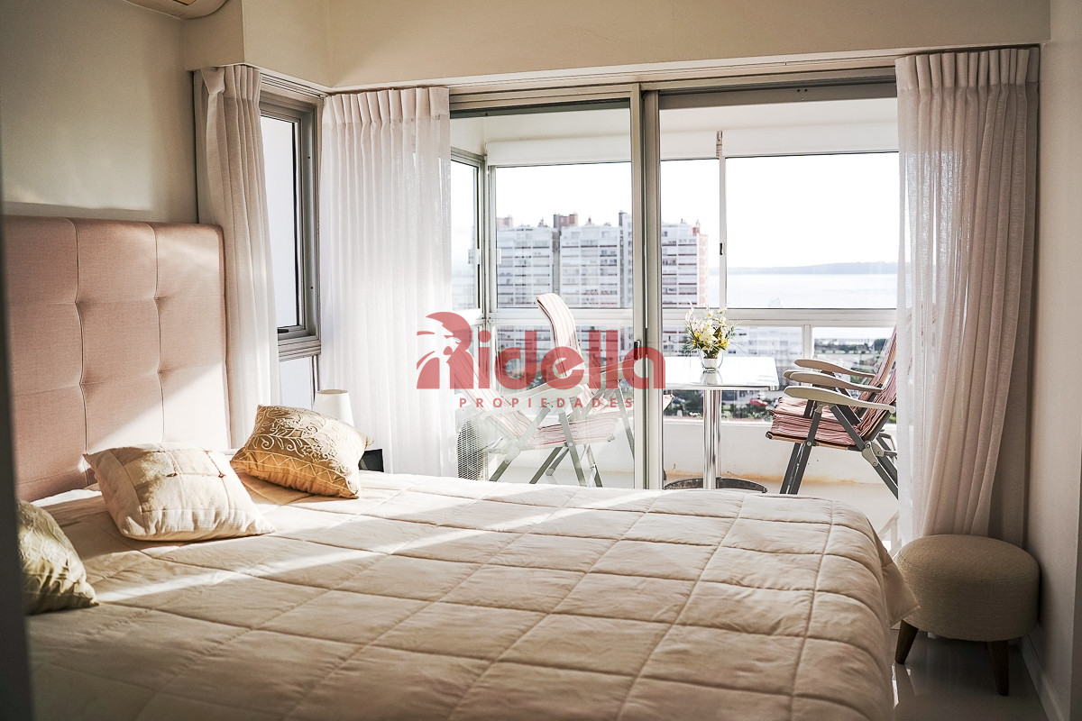 Apartamento ID.517 - Venta de Apartamento 3 dormitorios en Torre Triangulo, Punta del Este