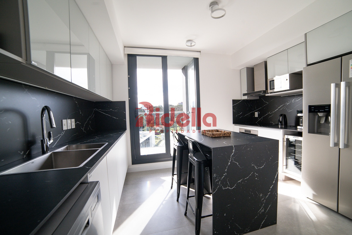 Apartamento ID.504 - Venta de apartamento 2 dormitorios en Playa Mansa, Maldonado