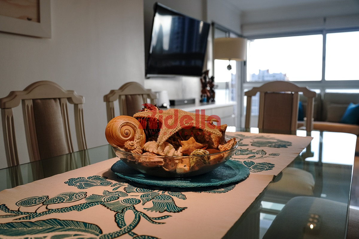 Apartamento ID.517 - Venta de Apartamento 3 dormitorios en Torre Triangulo, Punta del Este