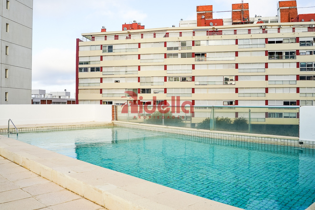 Apartamento ID.517 - Venta de Apartamento 3 dormitorios en Torre Triangulo, Punta del Este
