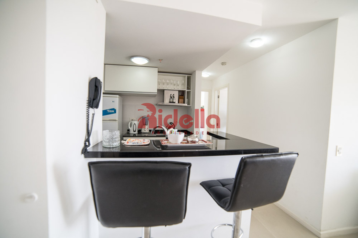 Apartamento ID.579 - Apartamento en Venta, Edificio Arenas del Mar, Playa Brava, Punta del Este