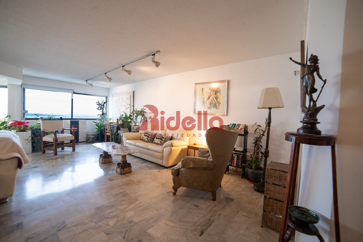 Apartamento ID.557 - Apartamento en venta 4 dormitorios, Roosvelt, Punta del Este
