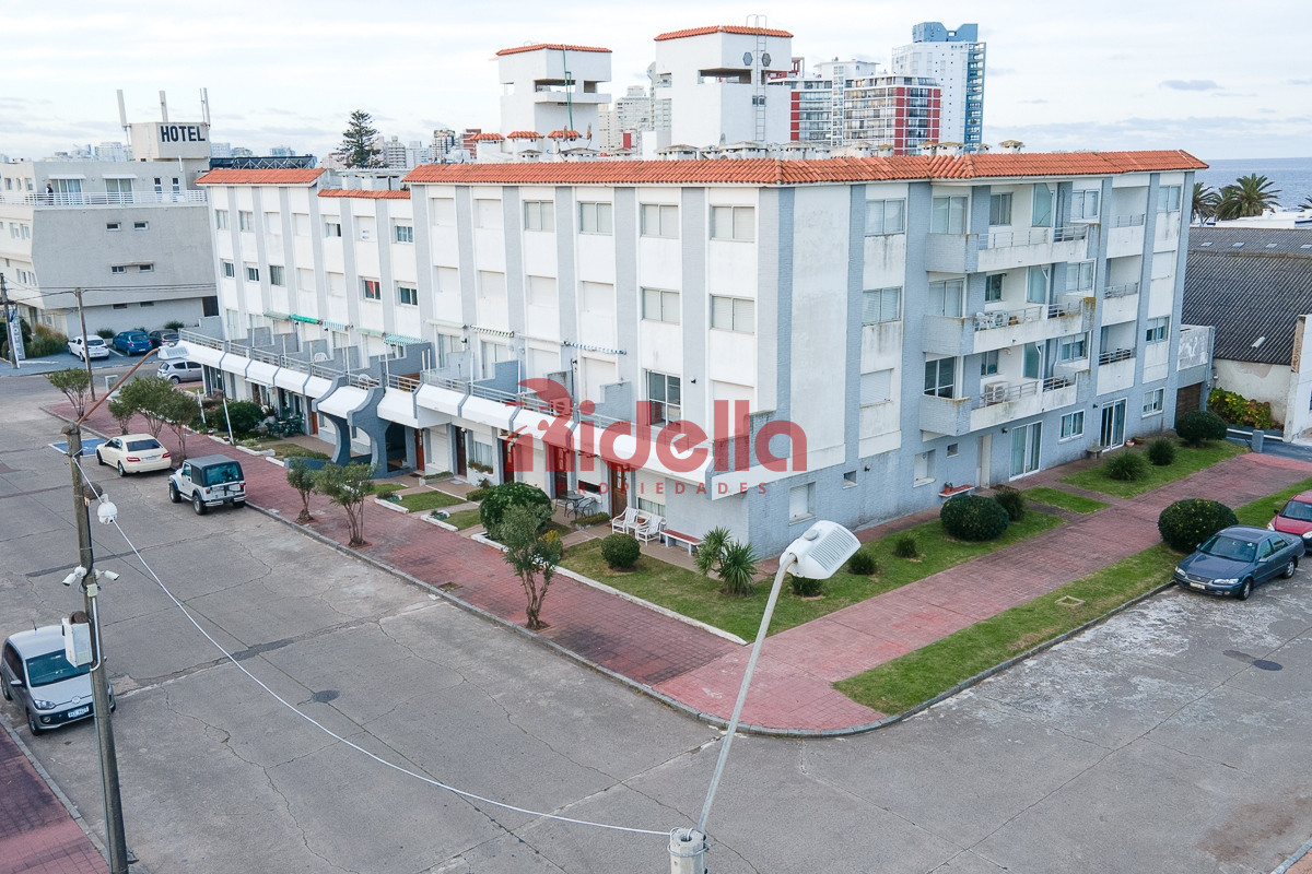 Apartamento ID.565 - Venta de apartamento 2 dormitorios en Península, Punta del Este
