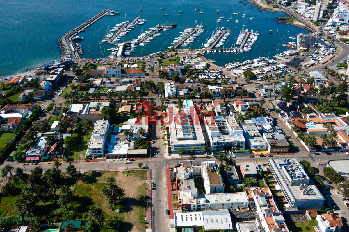 Apartamento ID.647 - Venta de Apartamento 1 Dormitorio en Península, Punta del Este
