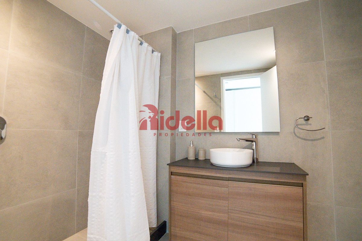 Apartamento ID.504 - Venta de apartamento 2 dormitorios en Playa Mansa, Maldonado