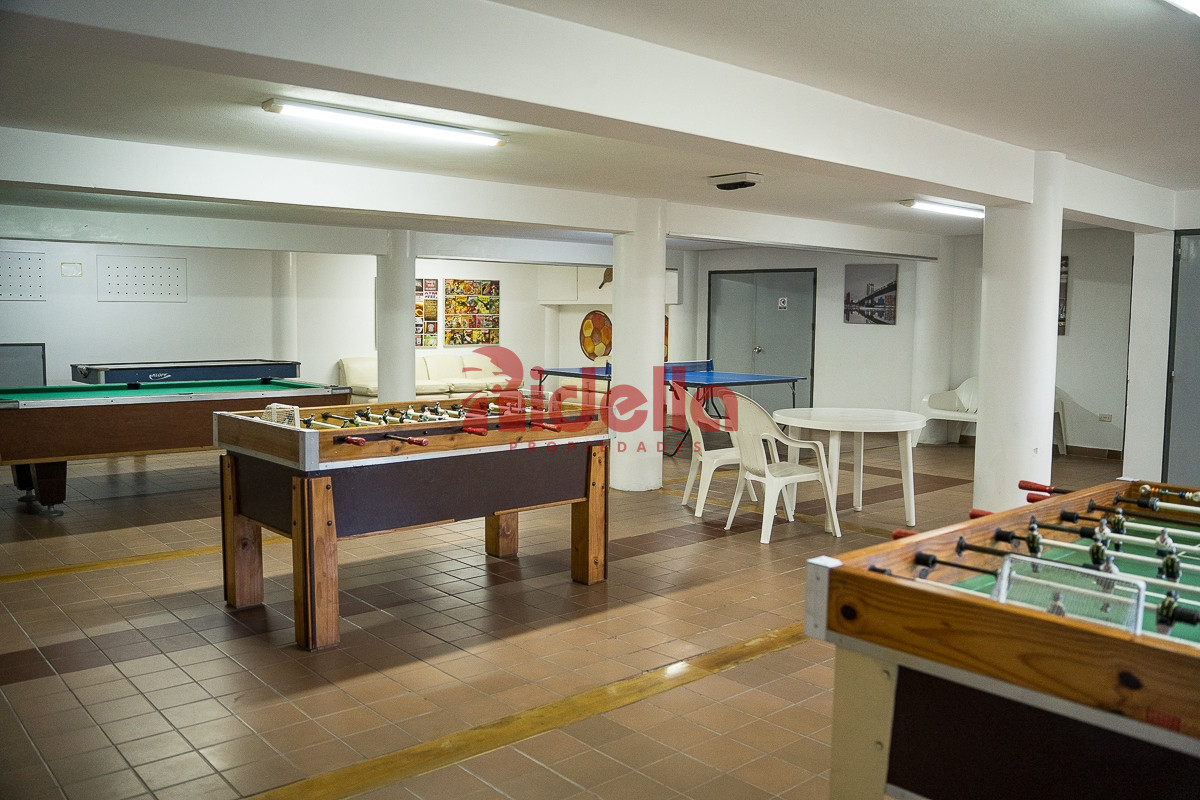 Apartamento ID.460 - Venta de Apartamento 3 dormitorios + servicio en Península, Punta del Este