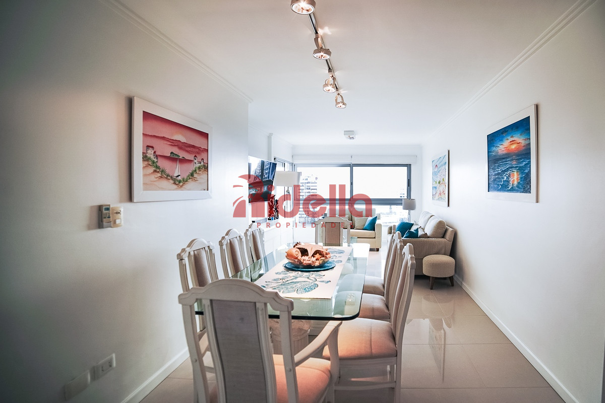 Apartamento ID.517 - Venta de Apartamento 3 dormitorios en Torre Triangulo, Punta del Este