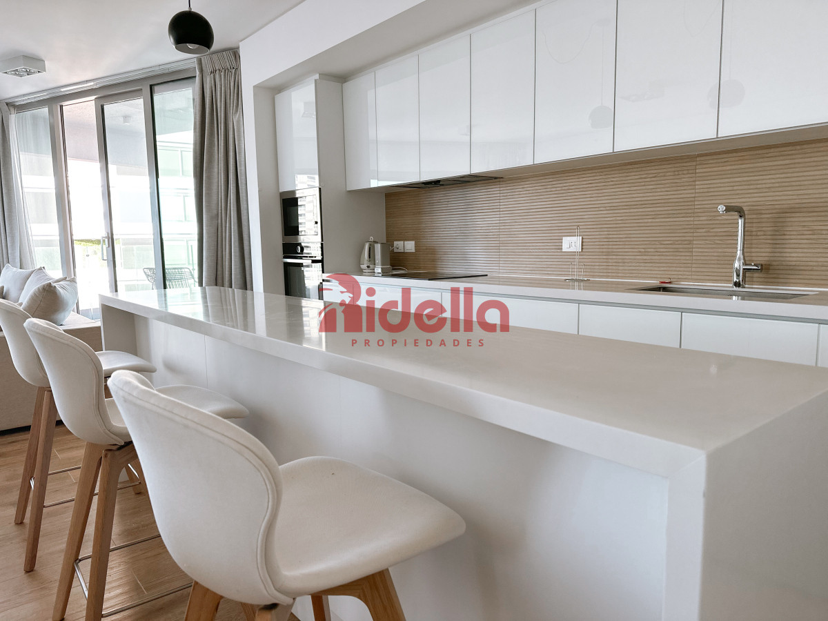 Apartamento ID.414 - Venta de Apartamento TRUMP TOWER 2 dorm, con financiación propia, Vista al mar