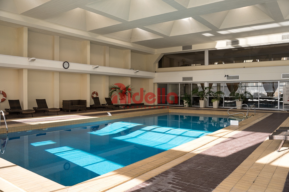 Apartamento ID.460 - Venta de Apartamento 3 dormitorios + servicio en Península, Punta del Este