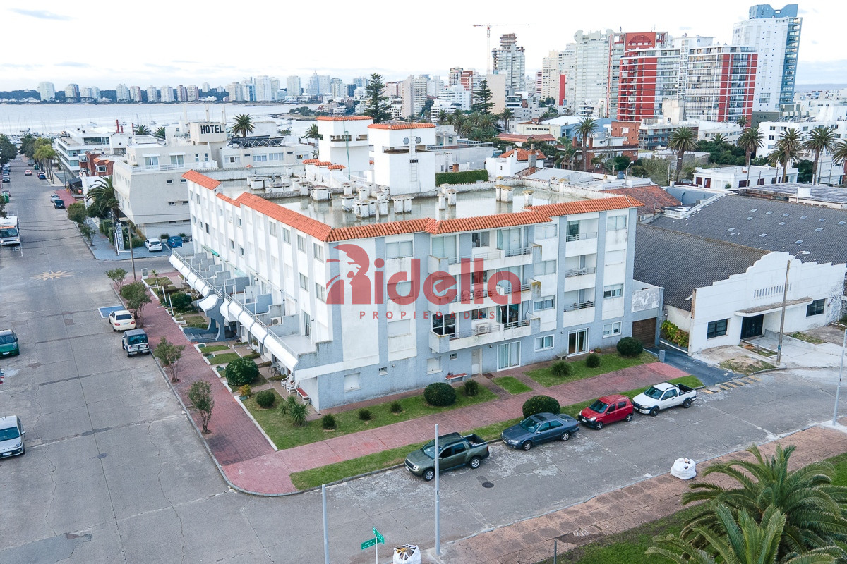 Apartamento ID.565 - Venta de apartamento 2 dormitorios en Península, Punta del Este