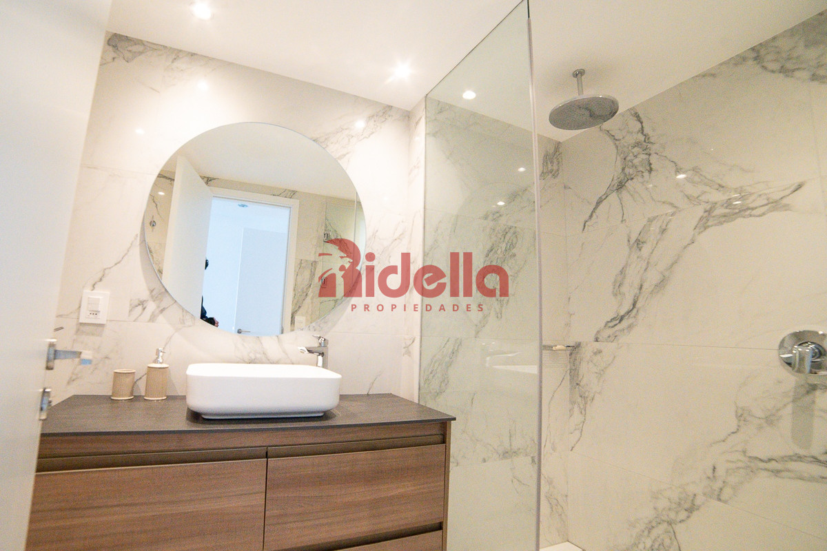 Apartamento ID.504 - Venta de apartamento 2 dormitorios en Playa Mansa, Maldonado