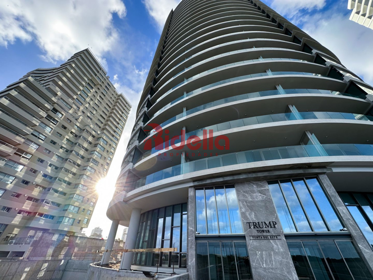 Apartamento ID.414 - Venta de Apartamento TRUMP TOWER 2 dorm, con financiación propia, Vista al mar