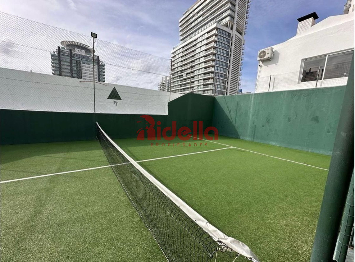 Apartamento ID.517 - Venta de Apartamento 3 dormitorios en Torre Triangulo, Punta del Este