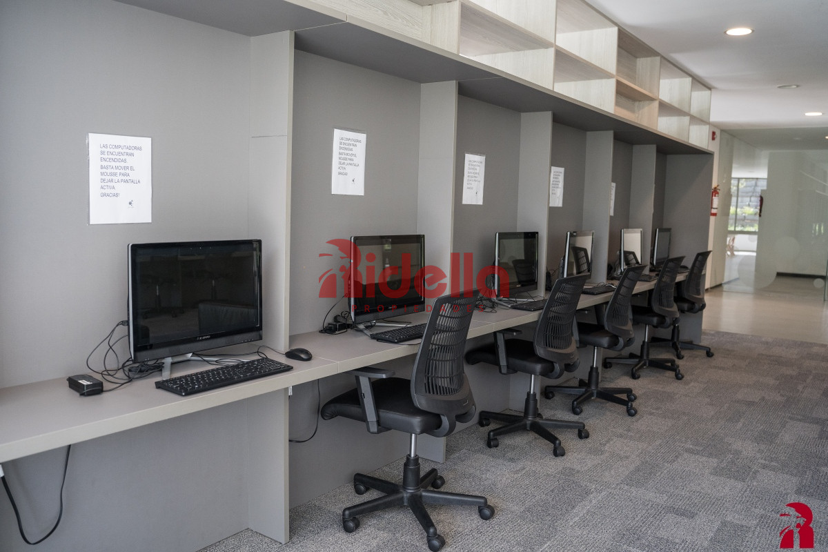 Apartamento ID.557 - Apartamento en venta 4 dormitorios, Roosvelt, Punta del Este