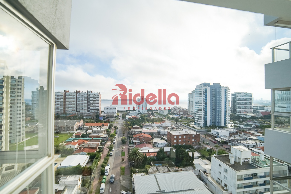 Apartamento ID.517 - Venta de Apartamento 3 dormitorios en Torre Triangulo, Punta del Este