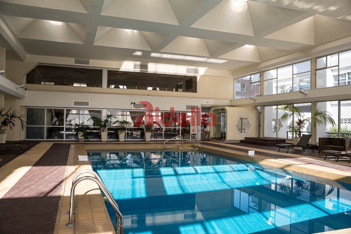 Apartamento ID.460 - Venta de Apartamento 3 dormitorios + servicio en Península, Punta del Este