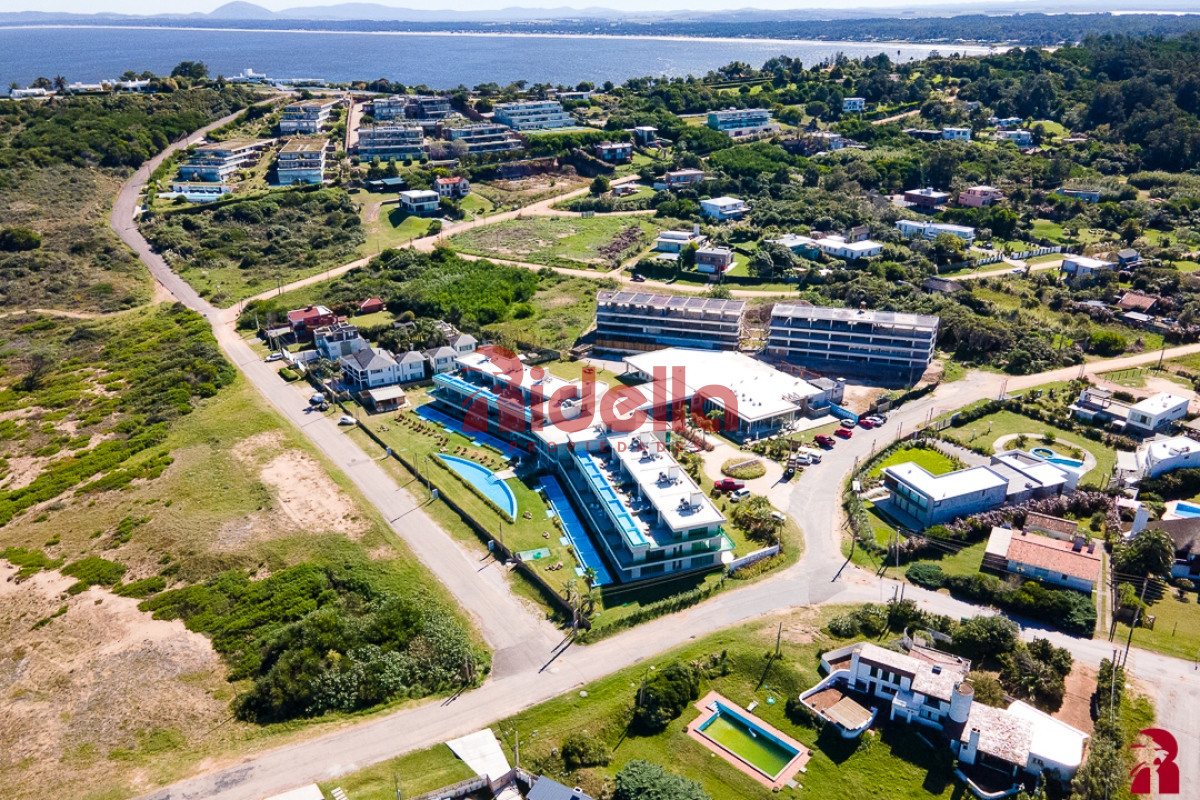 Apartamento ID.560 - Venta de Apartamento de 2 dormitorios, Punta Ballena