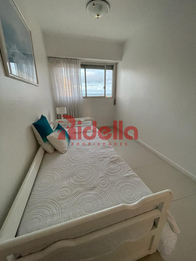 Apartamento ID.517 - Venta de Apartamento 3 dormitorios en Torre Triangulo, Punta del Este