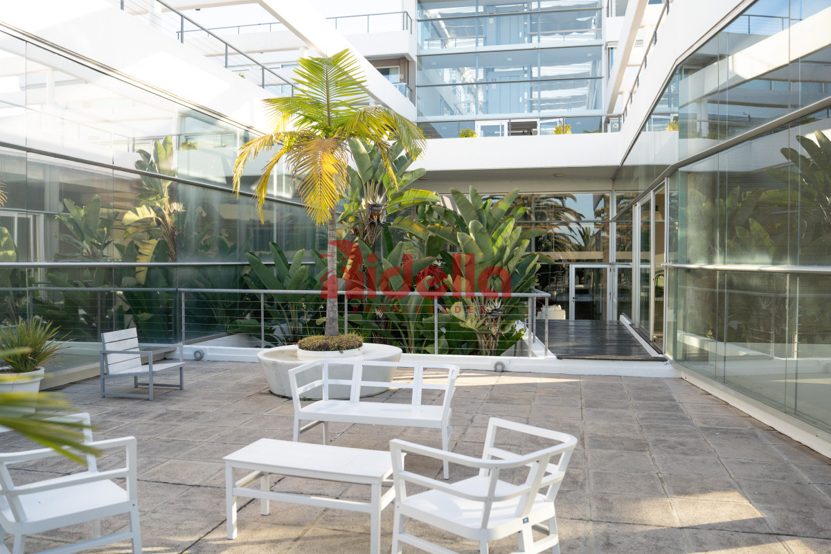 Apartamento ID.647 - Venta de Apartamento 1 Dormitorio en Península, Punta del Este