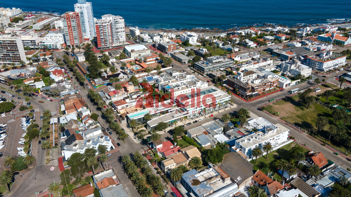 Apartamento ID.647 - Venta de Apartamento 1 Dormitorio en Península, Punta del Este
