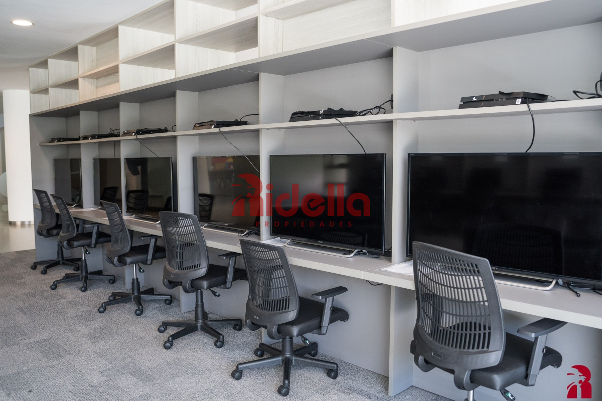 Apartamento ID.557 - Apartamento en venta 4 dormitorios, Roosvelt, Punta del Este