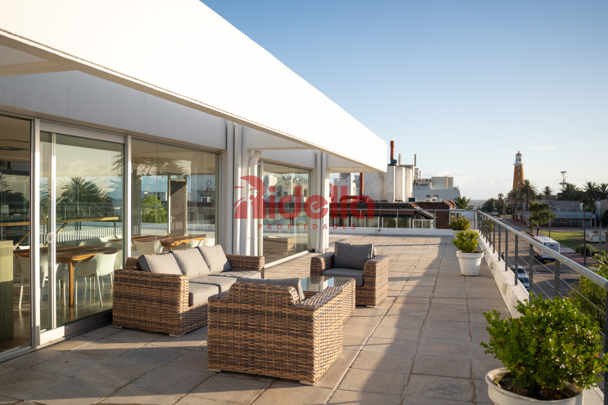 Apartamento ID.647 - Venta de Apartamento 1 Dormitorio en Península, Punta del Este