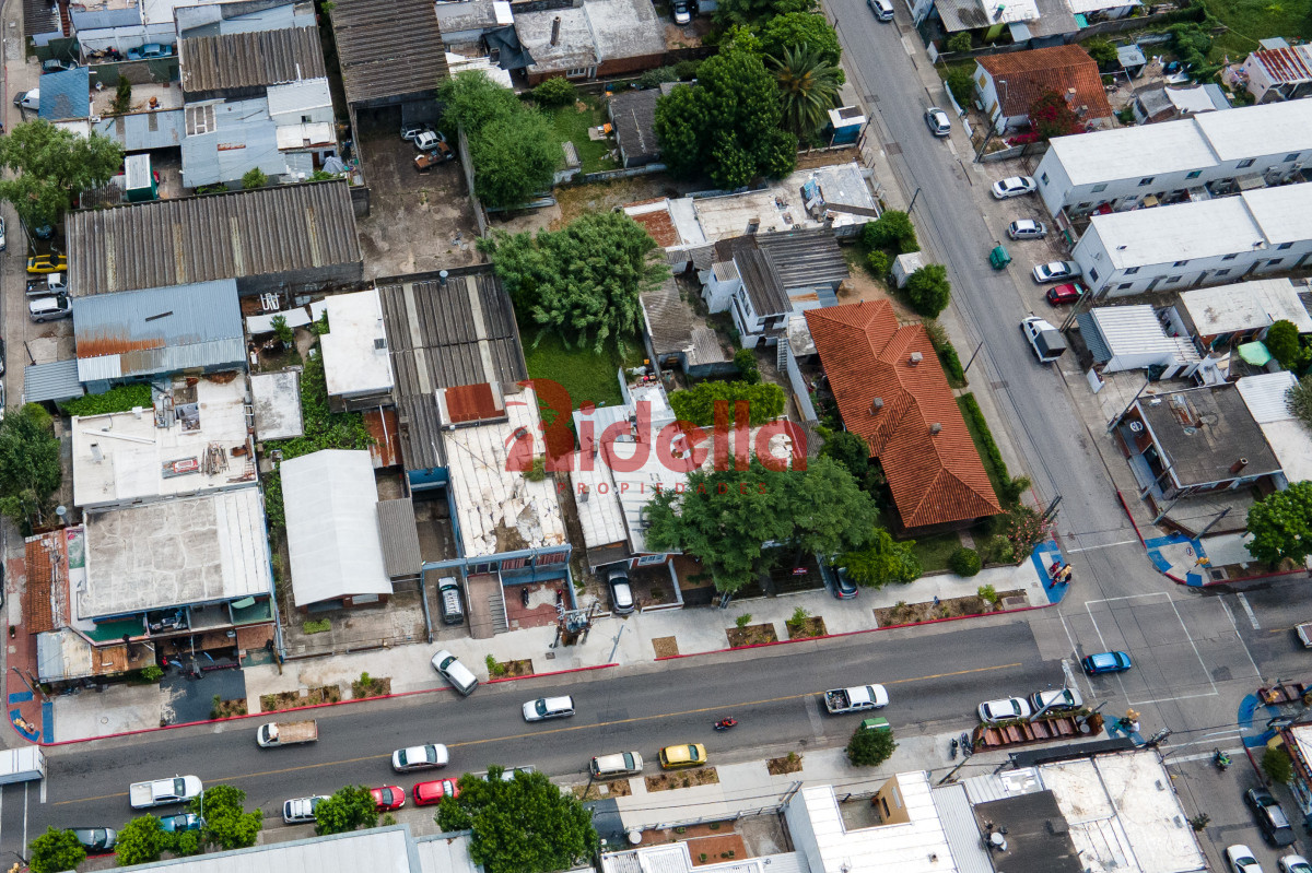 venta de casa sobre importante avda comercial, centro, maldonado - rdl640c