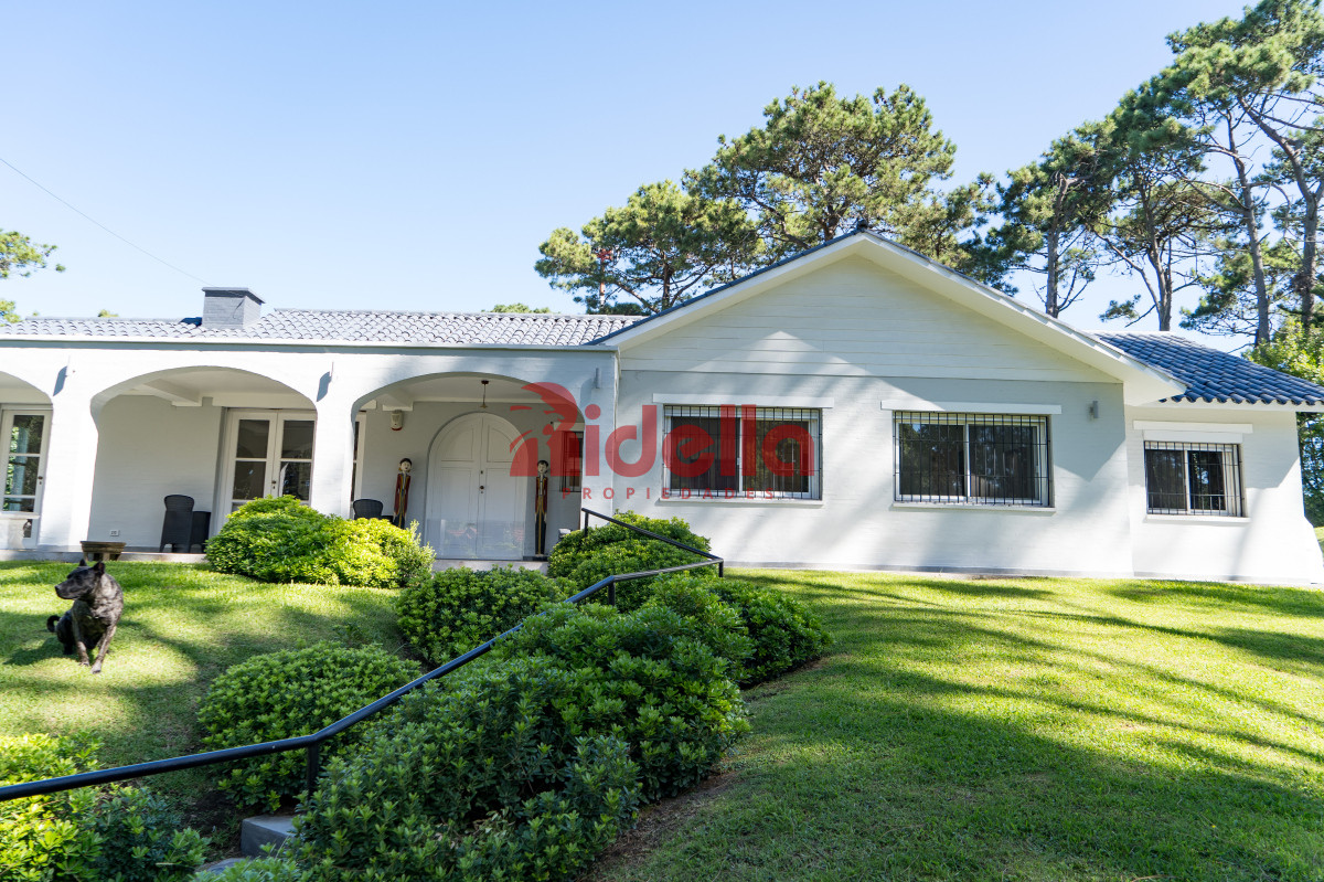 Casa ID.670 - Hogar renovado en San Rafael, ubicación privilegiada.