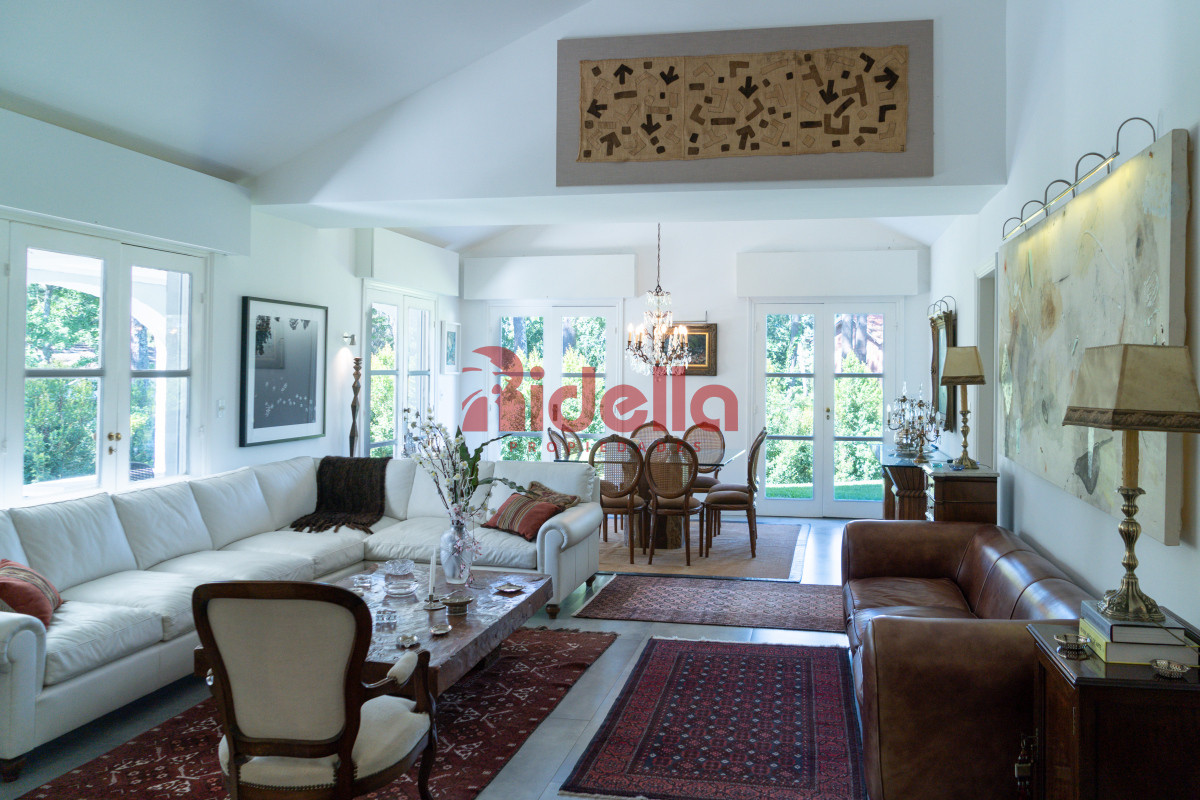 Casa ID.670 - Hogar renovado en San Rafael, ubicación privilegiada.