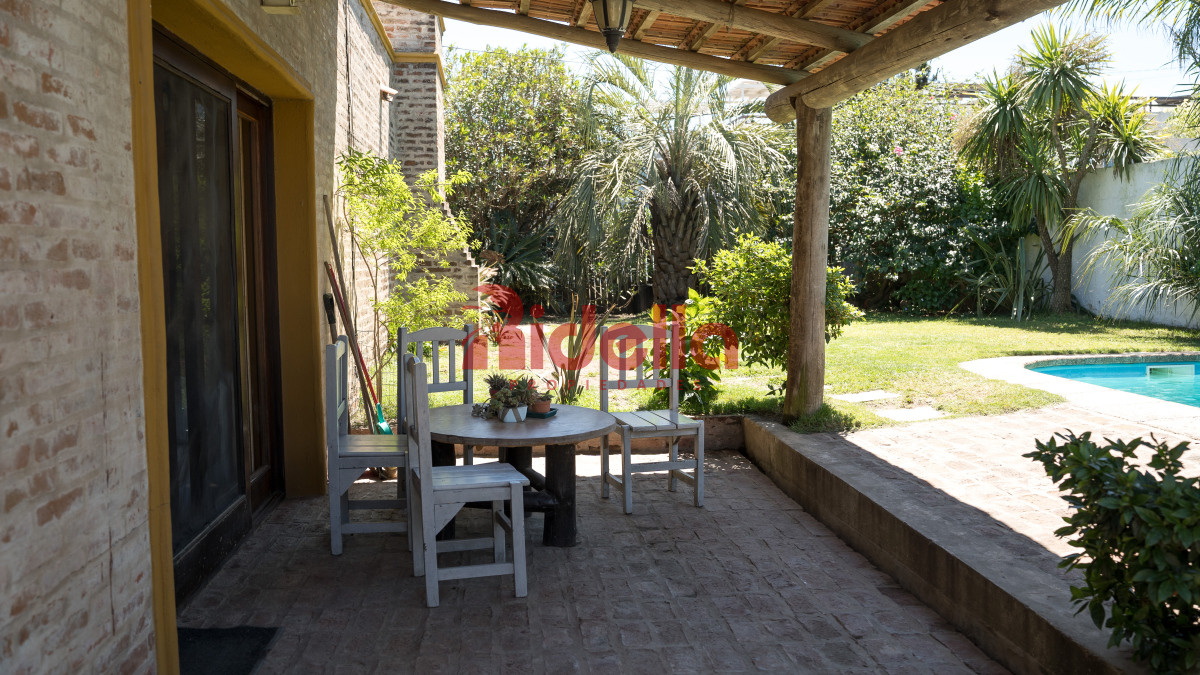 Casa ID.615 - Casa en Venta en Manantiales - A 150m de Playa Bikini