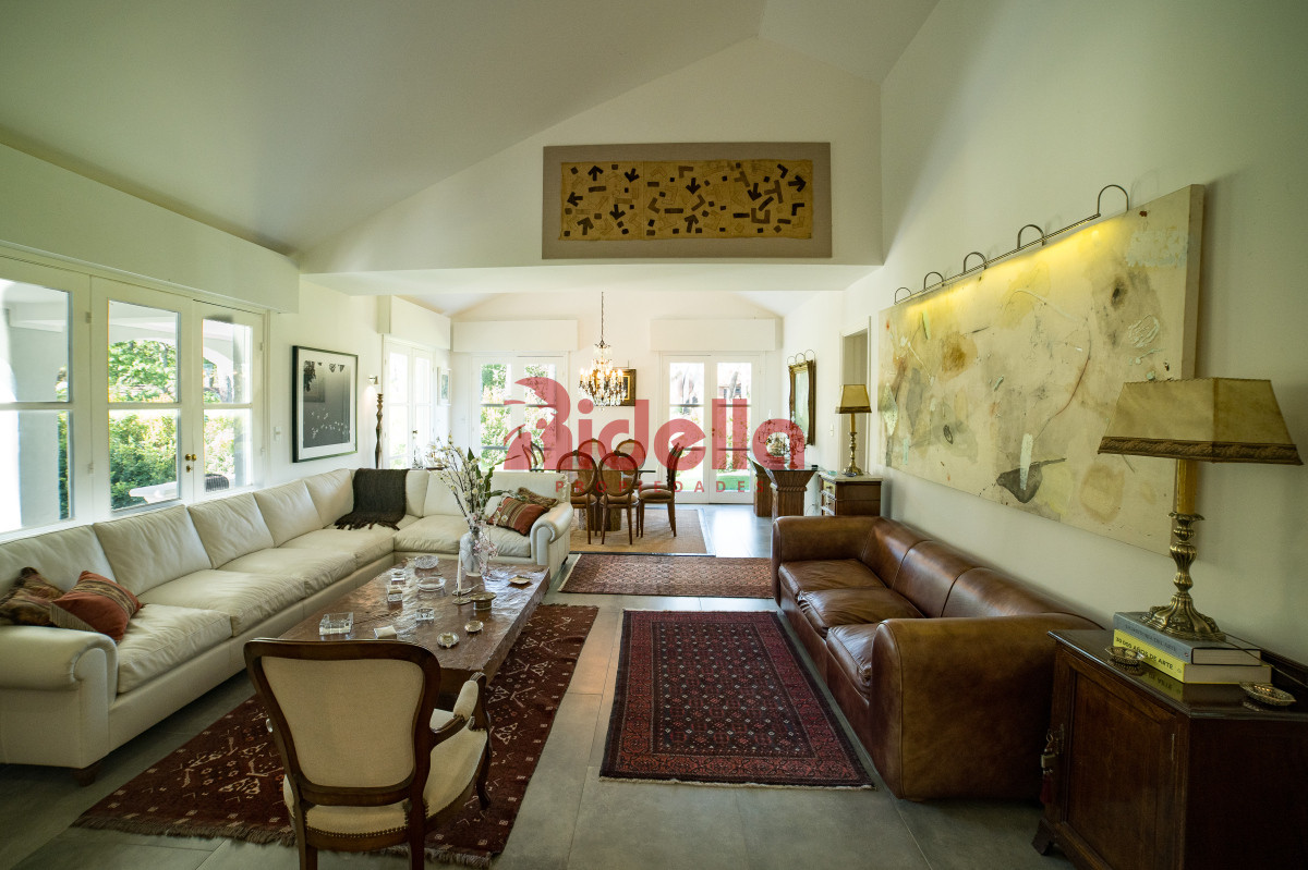 Casa ID.670 - Hogar renovado en San Rafael, ubicación privilegiada.