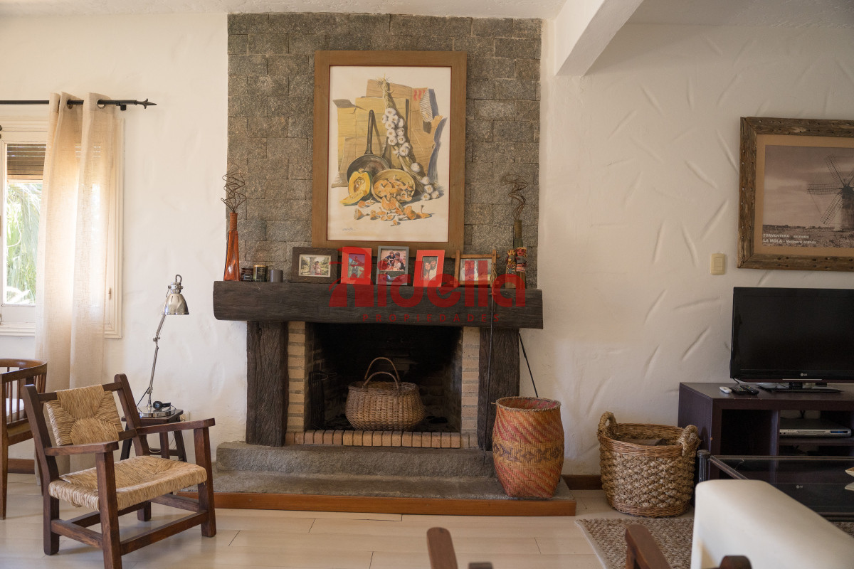 Casa ID.615 - Casa en Venta en Manantiales - A 150m de Playa Bikini