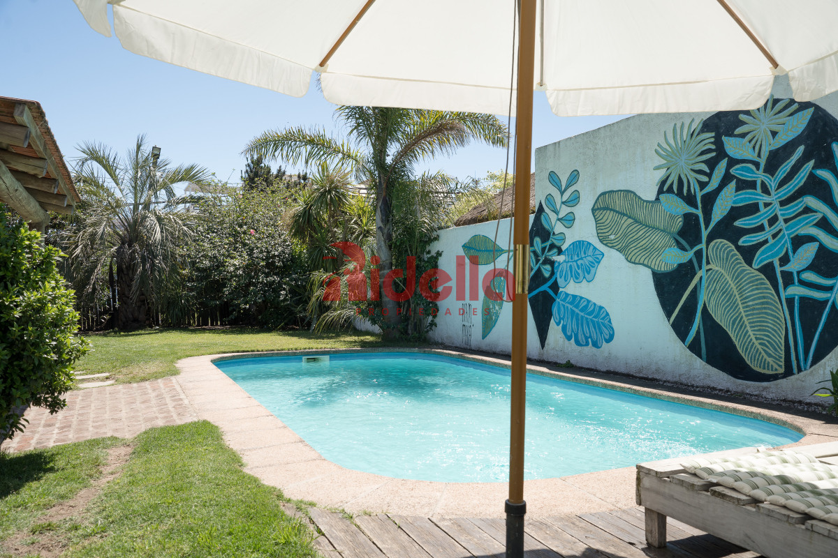 Casa ID.615 - Casa en Venta en Manantiales - A 150m de Playa Bikini