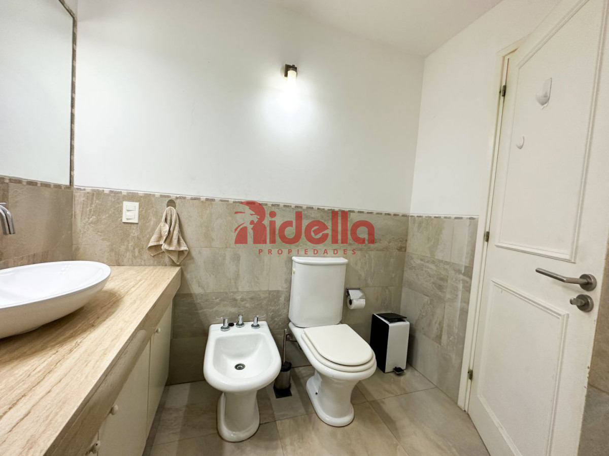 Casa ID.187 - Casa en venta Beverly Hills 4 dormitorios