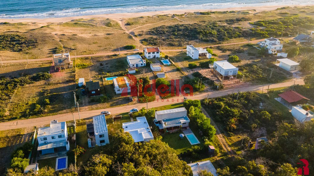 Casa ID.388 - Casa en Venta de 4 DORMITORIOS en Sauce de Portezuelo, Maldonado.